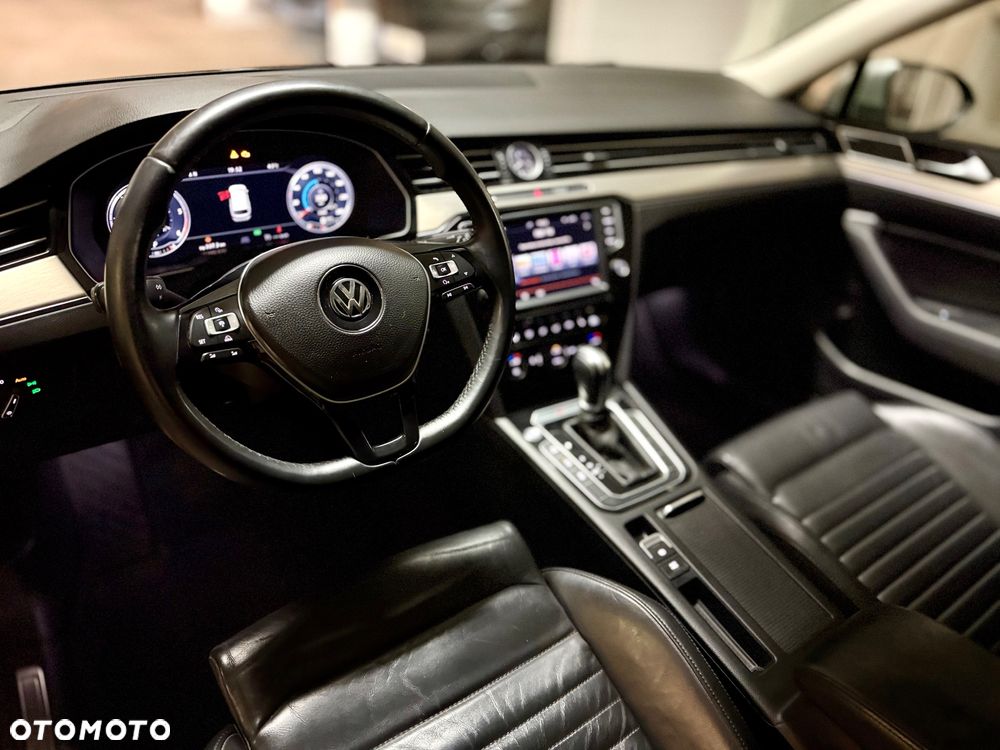 Volkswagen Passat - 5