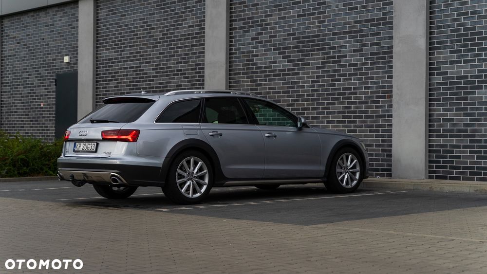 Audi A6 Allroad - 11