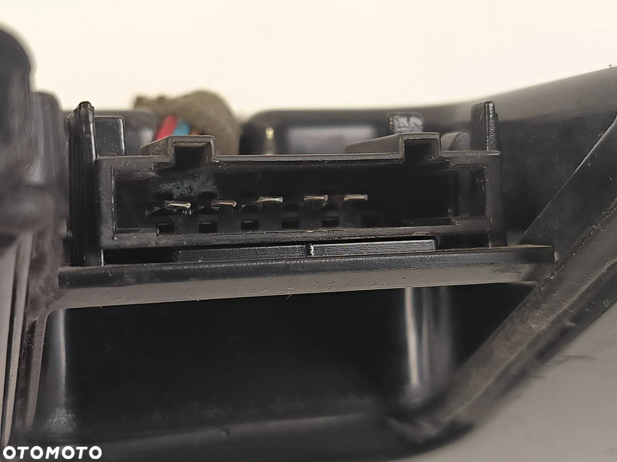 Głośnik SUBWOOFER 67071100 BOSE Maserati Quattroporte V LIFT 2009 Sedan Benzyna 4244cm³ - 8