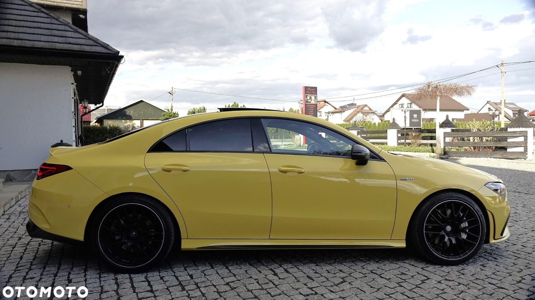 Mercedes-Benz CLA - 16
