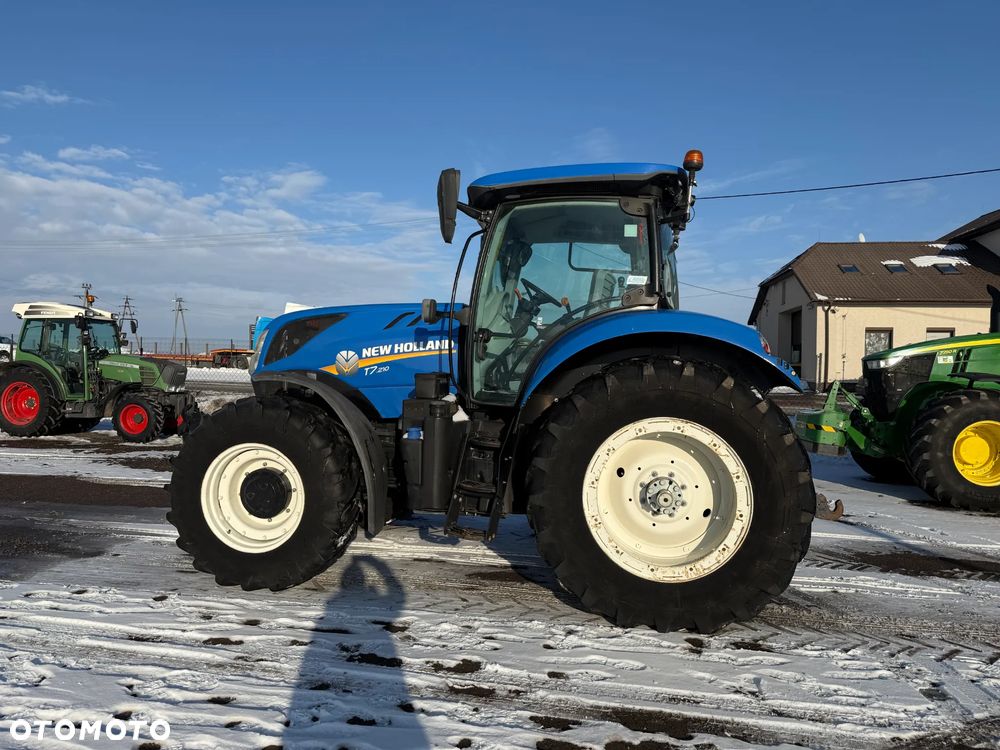 New Holland T 7.210 - 7