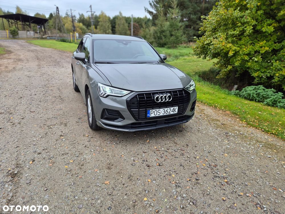 Audi Q3 2019 photo 2