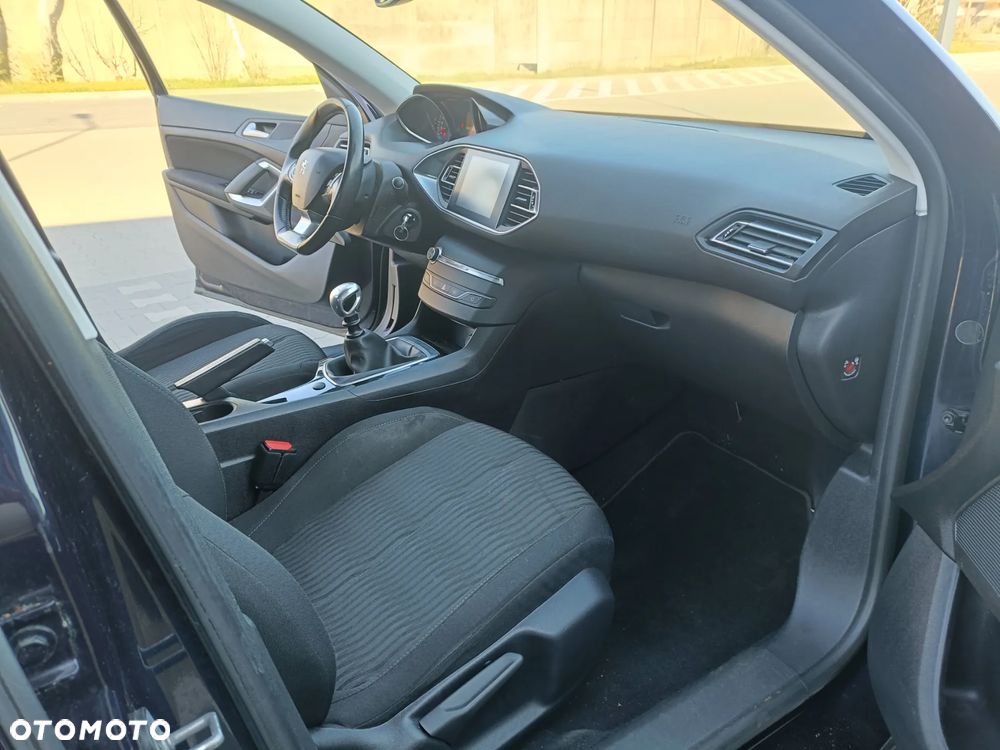 Peugeot 308 1.6 BlueHDi Active S&S - 29
