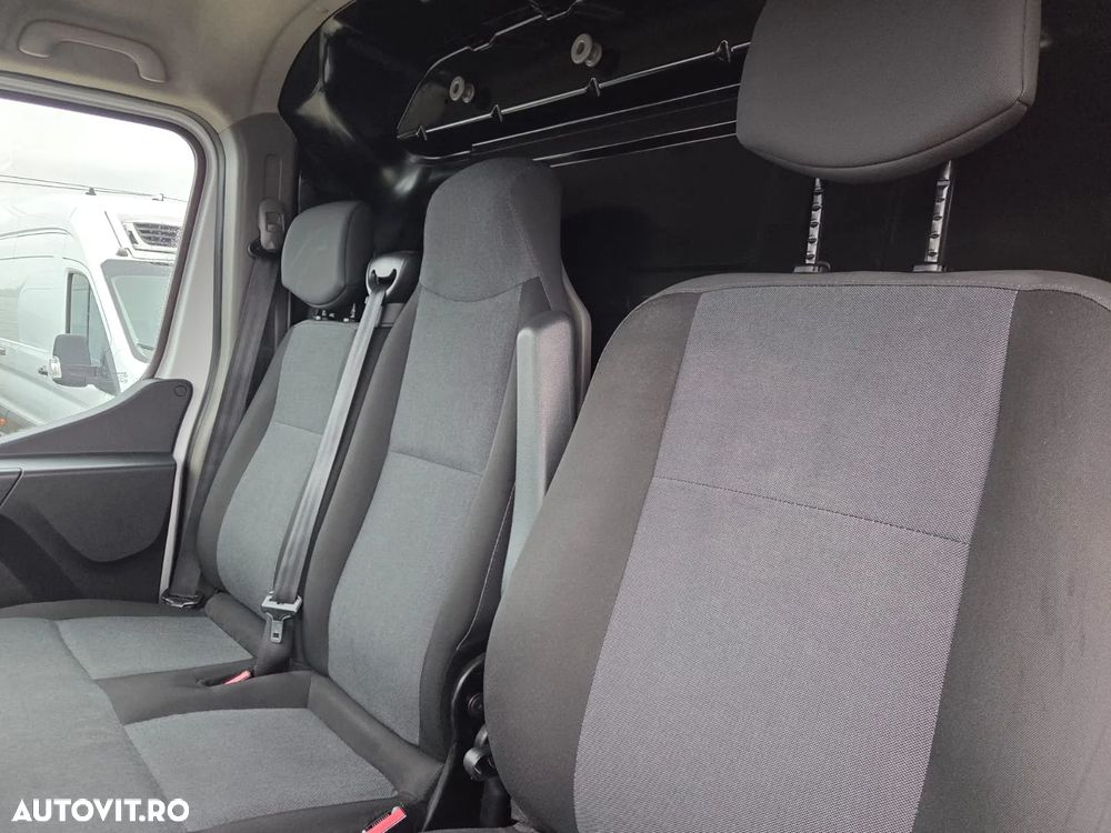 Renault New Master L2H2 - 21