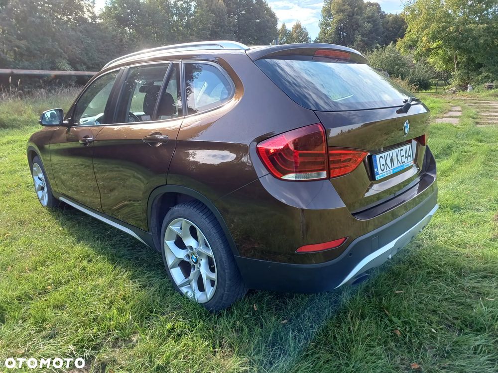 BMW X1 sDrive18i xLine - 8