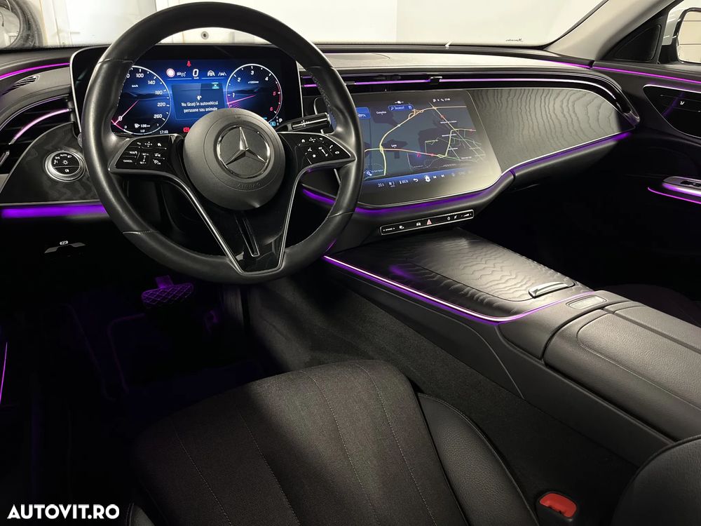 Mercedes-Benz E 220 d MHEV - 12