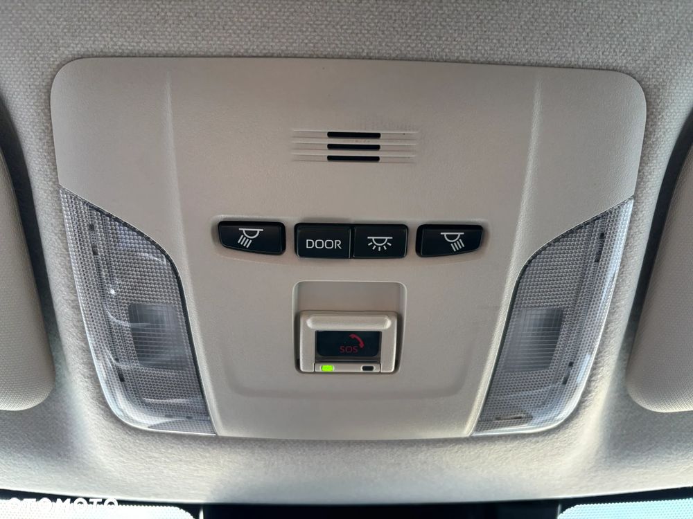 Toyota Corolla 1.5 Comfort - 24