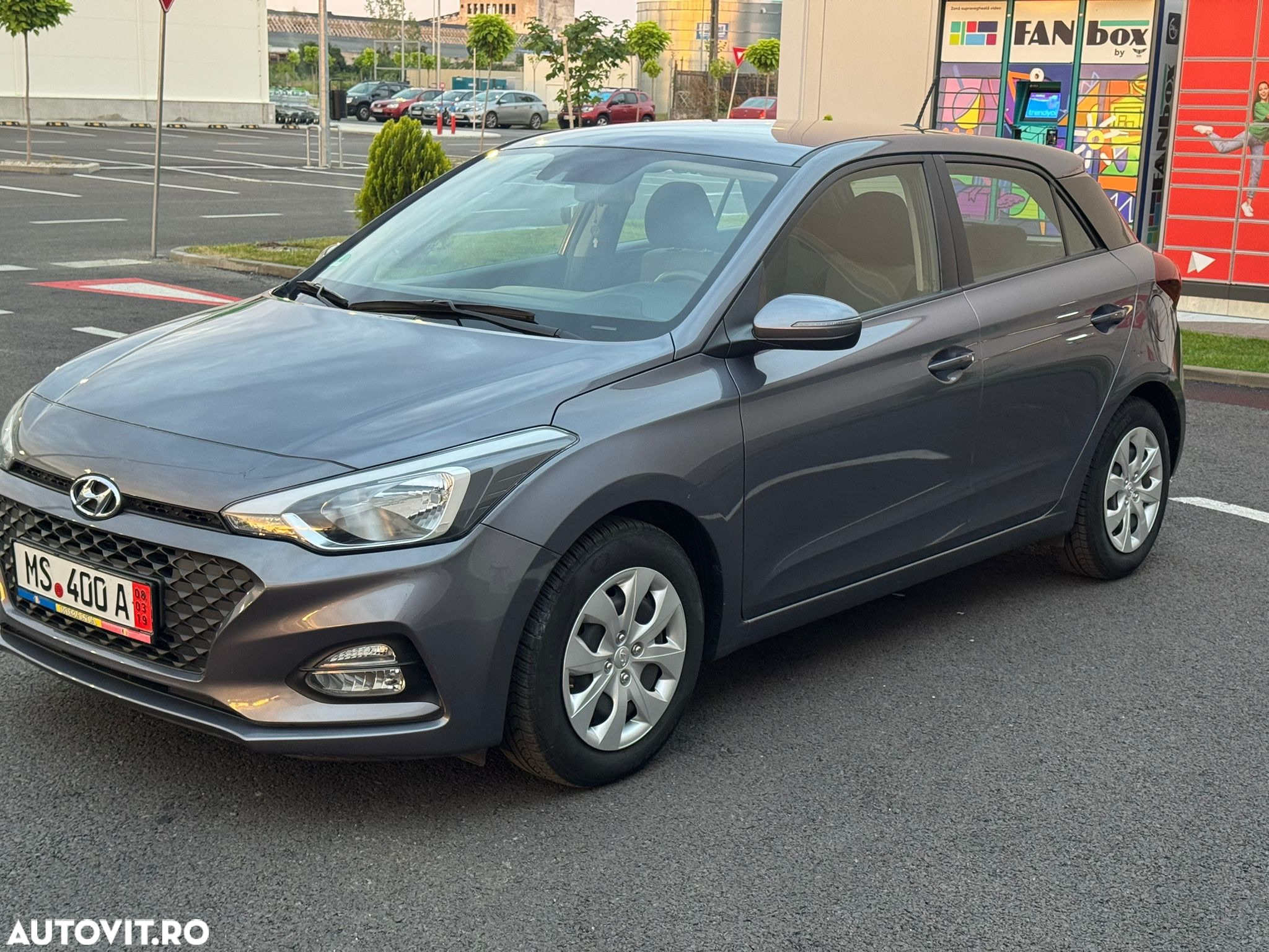 Hyundai i20 blue 1.4 Active Pure - 2