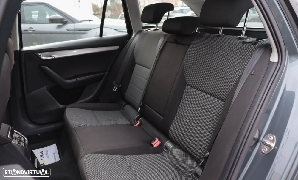 Skoda Octavia Break 1.6 TDi Ambition - 14