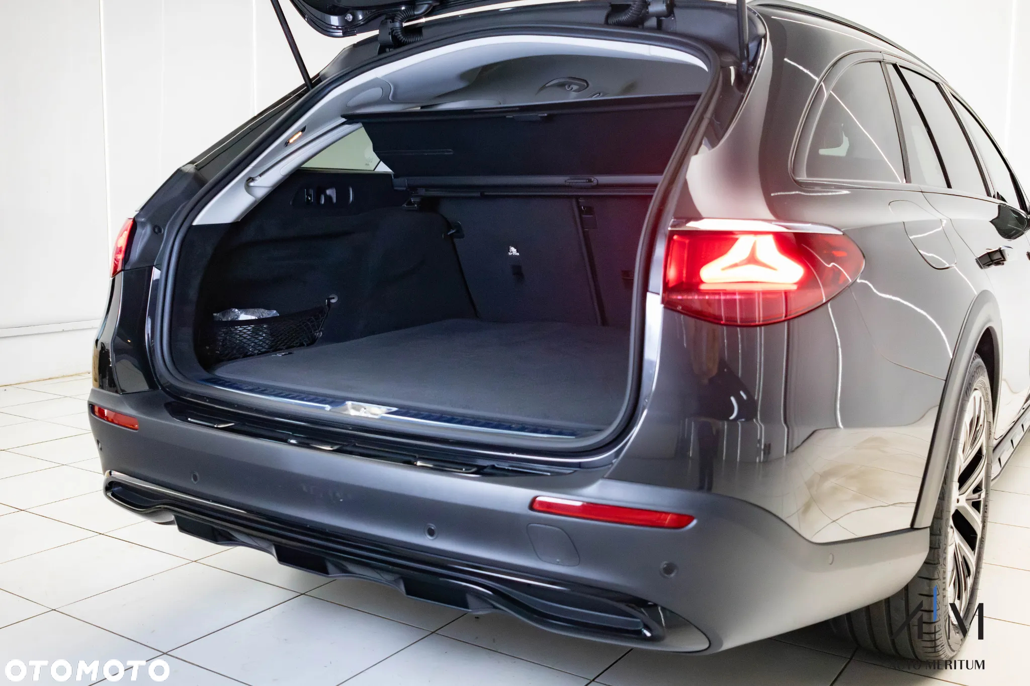 Mercedes-Benz Klasa E 220 d T 4Matic All-Terrain 9G-TRONIC - 26