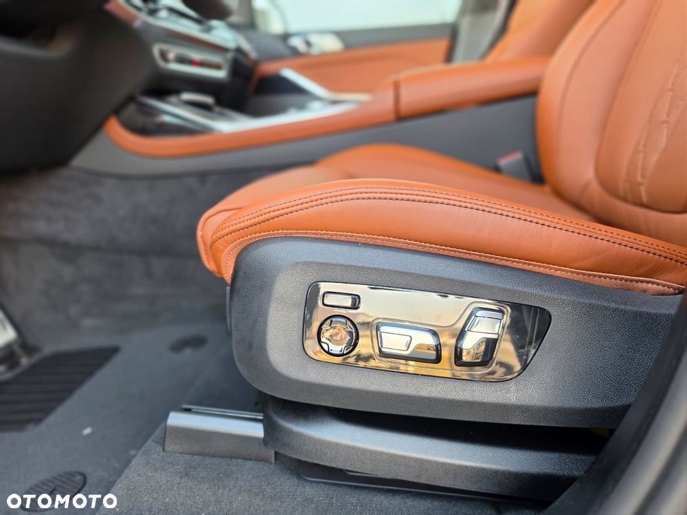 BMW X7 xDrive40d mHEV sport - 23