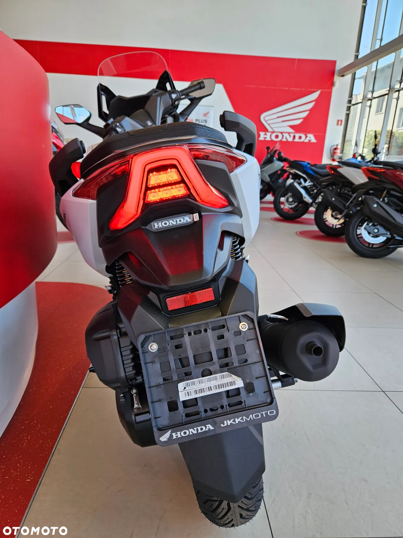 Honda NSS - 6