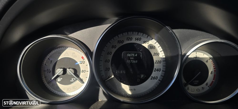 Mercedes-Benz E 350 BlueTEC Auto - 11