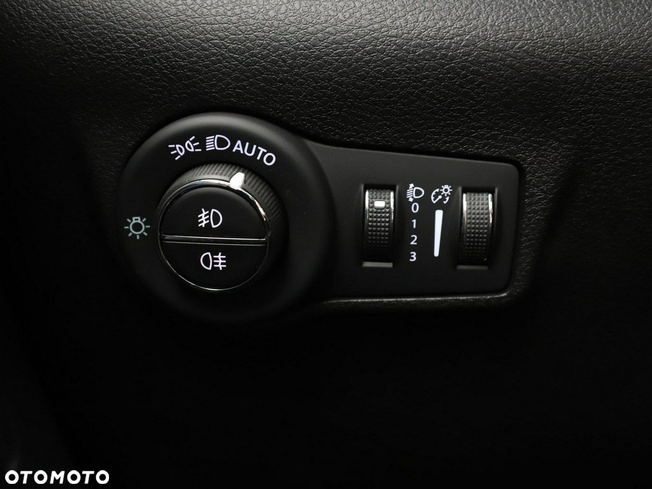 Jeep Compass 1.3 GSE T4 Automatik 80th Anniversary Edition - 36