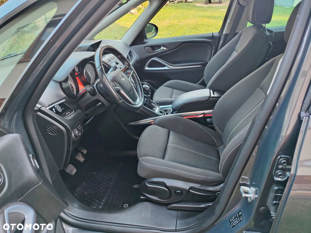 Opel Zafira - 13