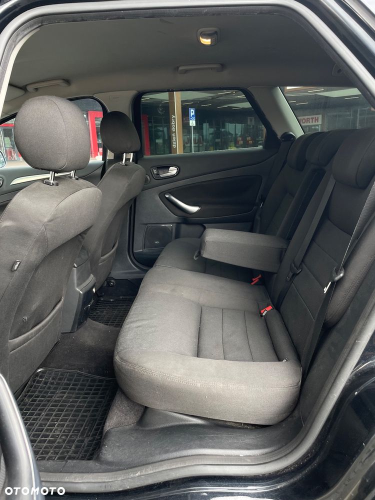 Ford Mondeo 2.0 TDCi Titanium - 25