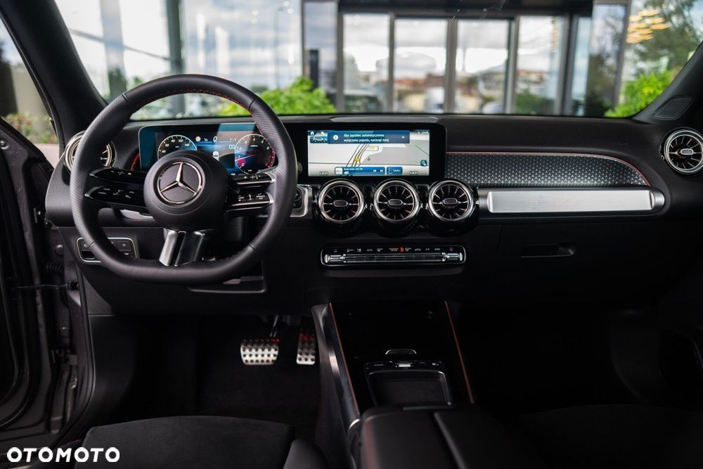 Mercedes-Benz GLB - 18