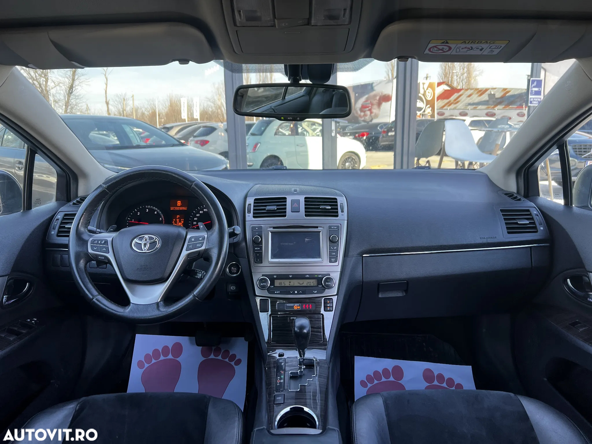 Toyota Avensis - 7