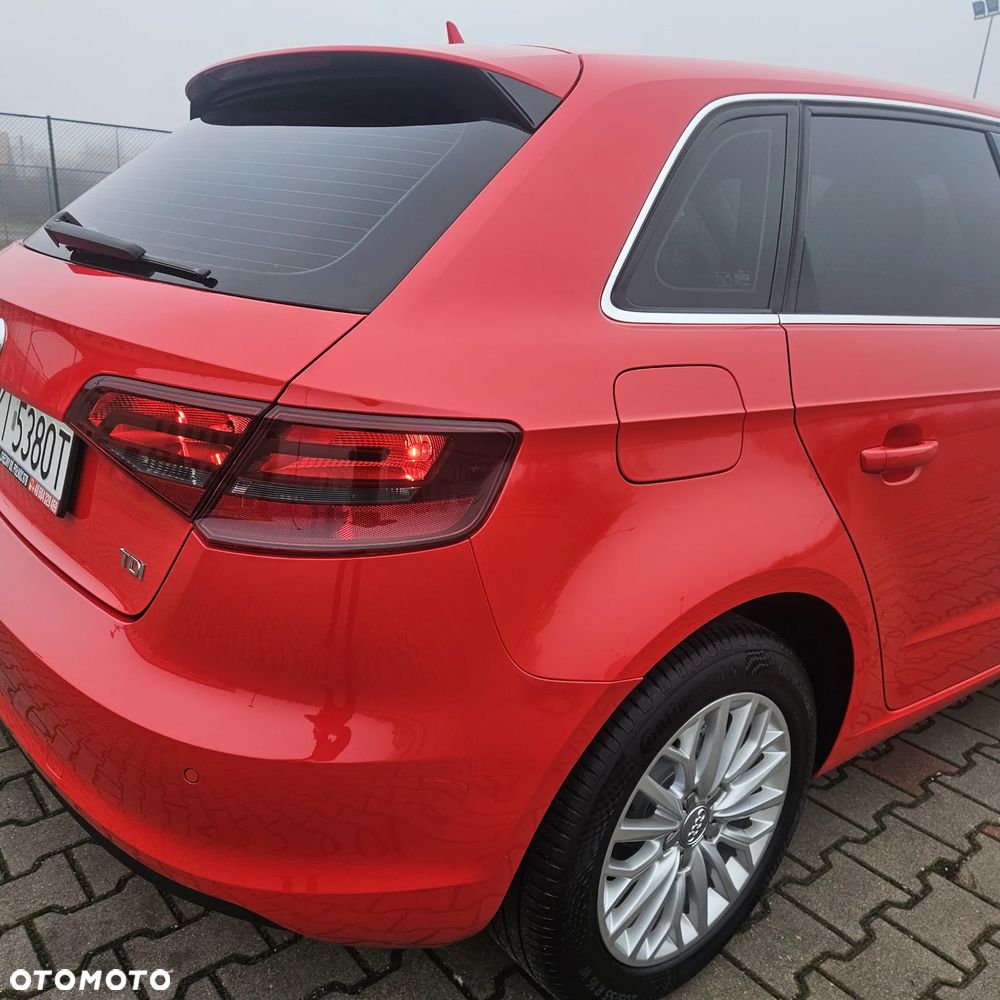 Audi A3 Sportback 1.6 TDI DPF Ambition - 15