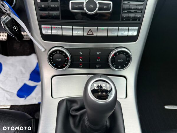 Mercedes-Benz SLK 200 (BlueEFFICIENCY) - 8