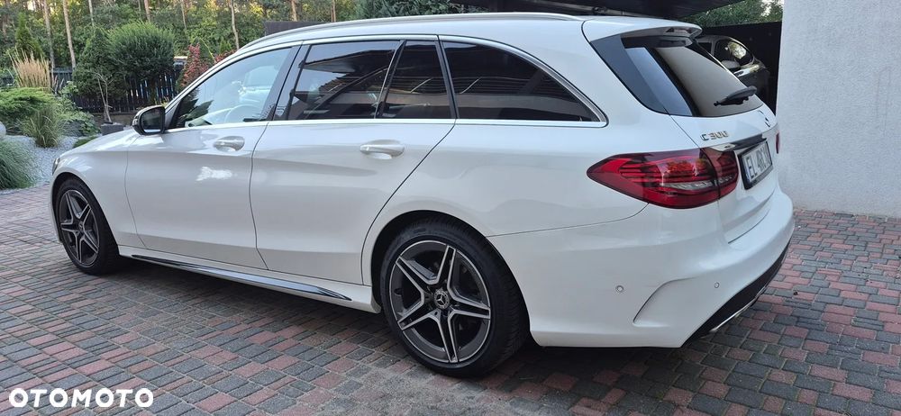 Mercedes-Benz Klasa C 300 9G-TRONIC - 8