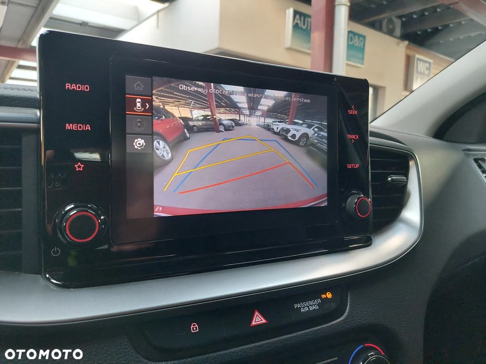 Kia Ceed 1.5 T-GDI M - 26