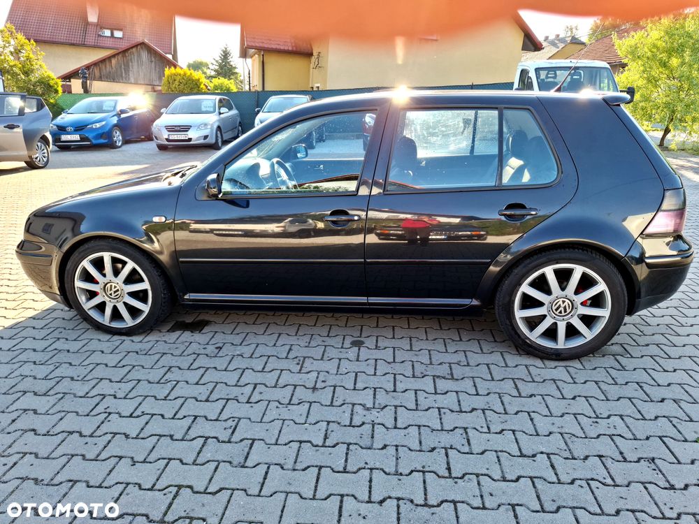 Volkswagen Golf - 2