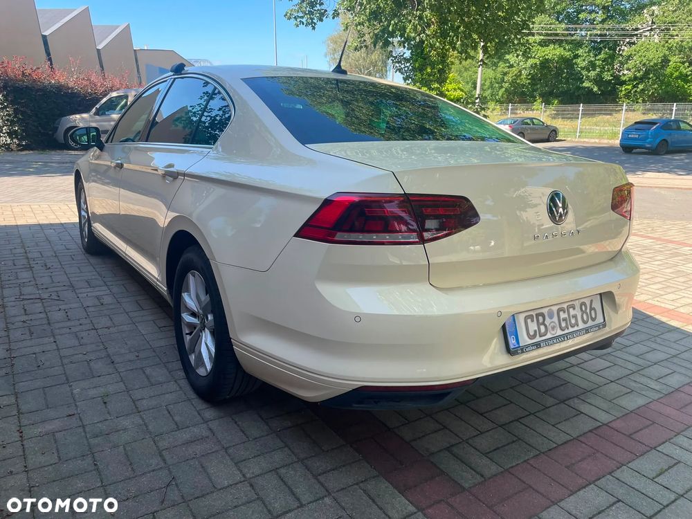 Volkswagen Passat 2.0 TDI EVO Business - 5
