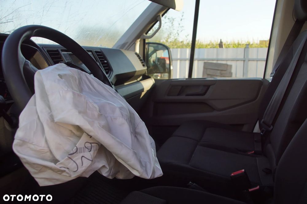 Auto na części - MAN TGE 3.180 / Volkswagen Crafter II 2.0 BiTDI 177 KM DMZ VGY LB9A 2022R Silnik Skrzynia Drzwi Błotnik Szyba Lampa Deska Kokpit Sterownik Moduł Czujnik Licznik Wyświetlacz Kierownica Fotel - 10