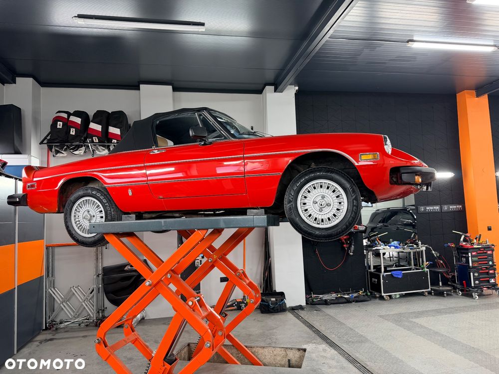 Alfa Romeo Spider - 23