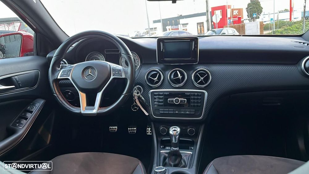 Mercedes-Benz A 180 d AMG Line - 5