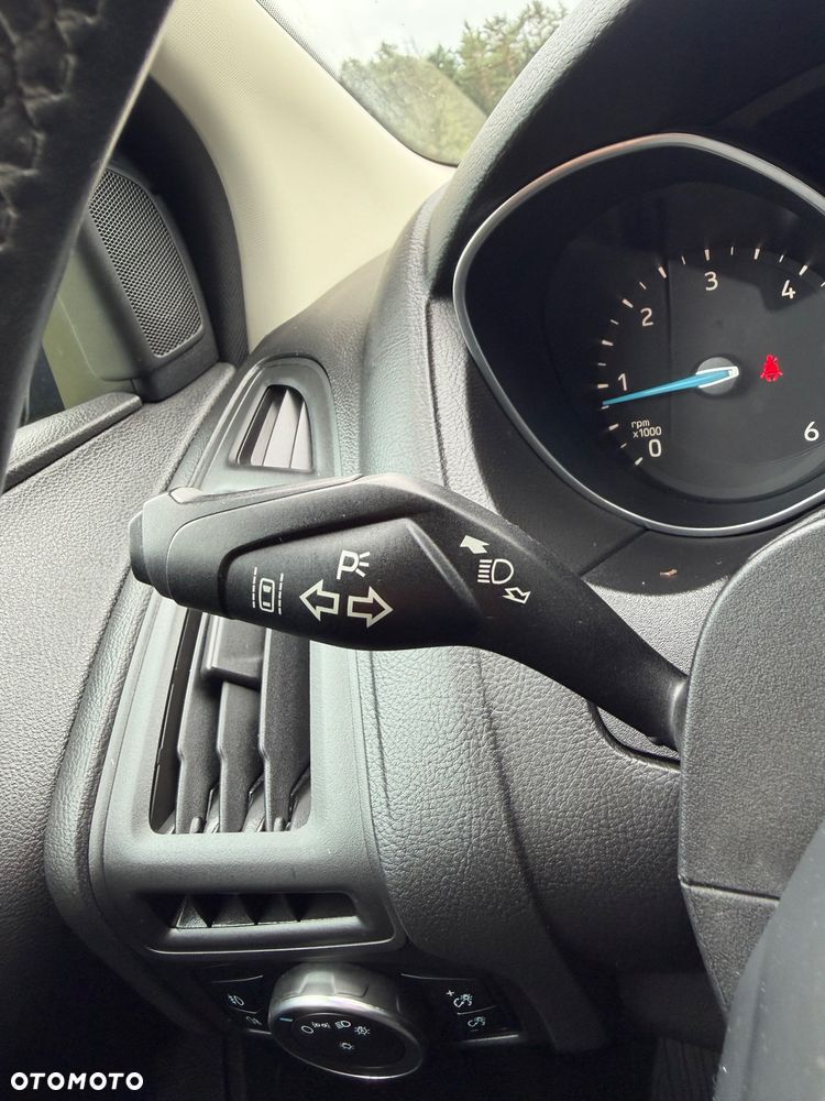 Ford Focus 1.5 TDCi DPF Start-Stopp-System Business - 26