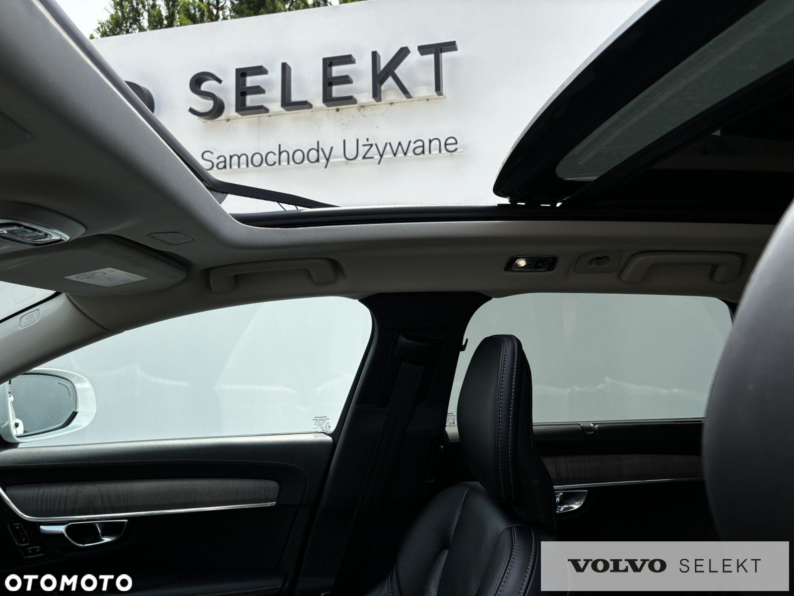 Volvo V90 Cross Country - 16