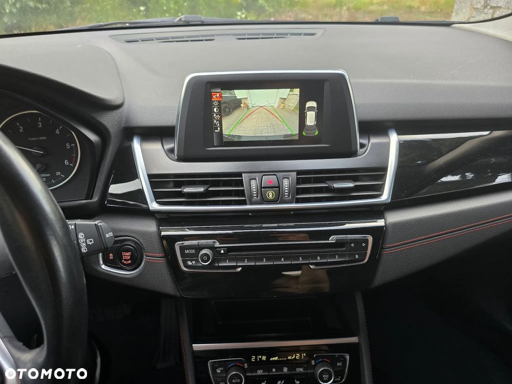 BMW Seria 2 220d Active Tourer Sport Line - 13