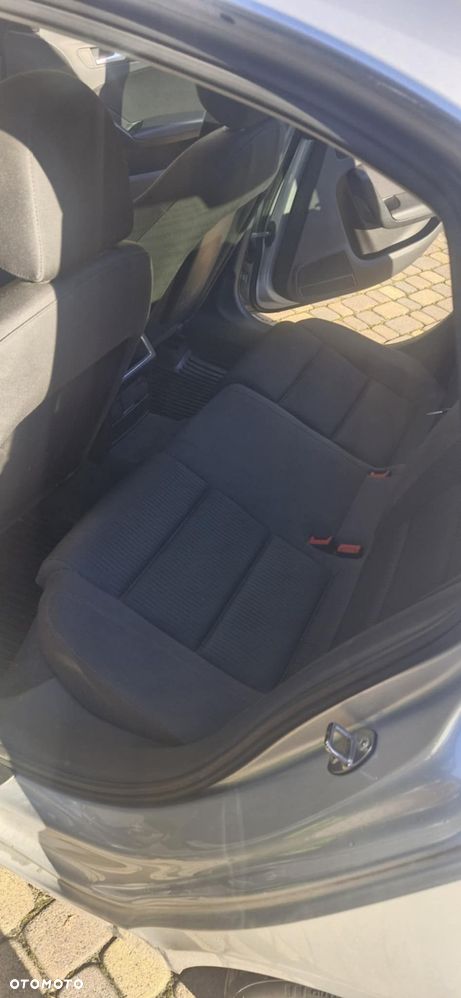 Audi A4 Limousine 2.0 TDI - 15