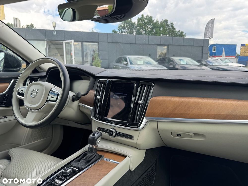 Volvo S90 - 18