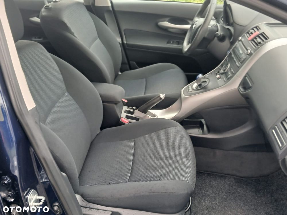 Toyota Auris - 22