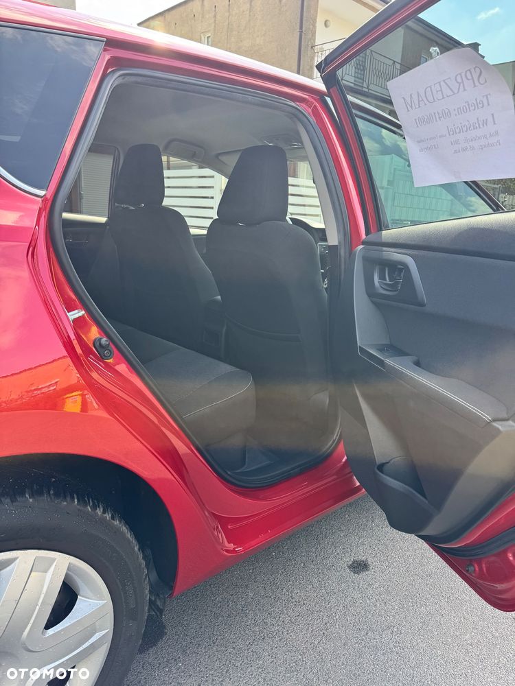 Toyota Auris ver-1-8-hsd-luna - 21