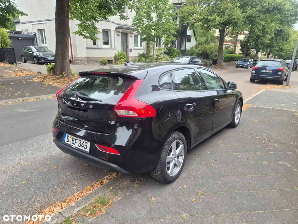 Volvo V40 T2 Momentum - 7