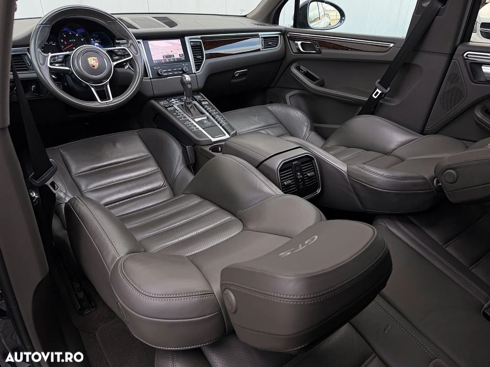 Porsche Macan GTS PDK - 17