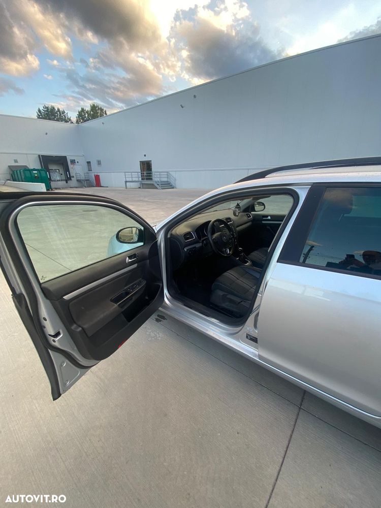 Volkswagen Golf 2.0 TDI DPF MATCH - 2