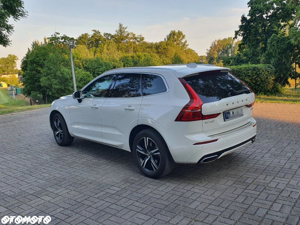 Volvo XC 60 D4 SCR AWD R-Design - 4