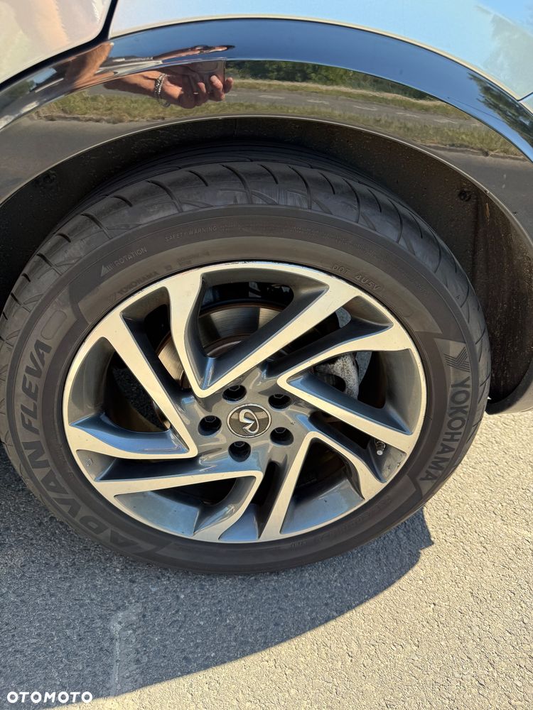 Infiniti Q30 1.6t Premium Tech 7DCT - 33