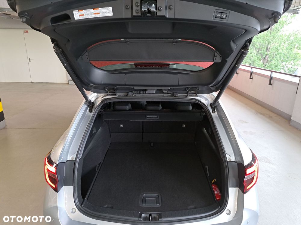 Toyota Corolla 1.8 Hybrid Style - 14