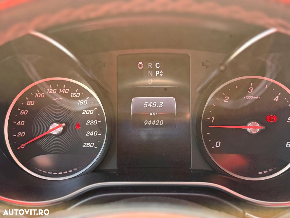 Mercedes-Benz V 300 d Extralang 4Matic 9G-TRONIC Avantgarde - 15