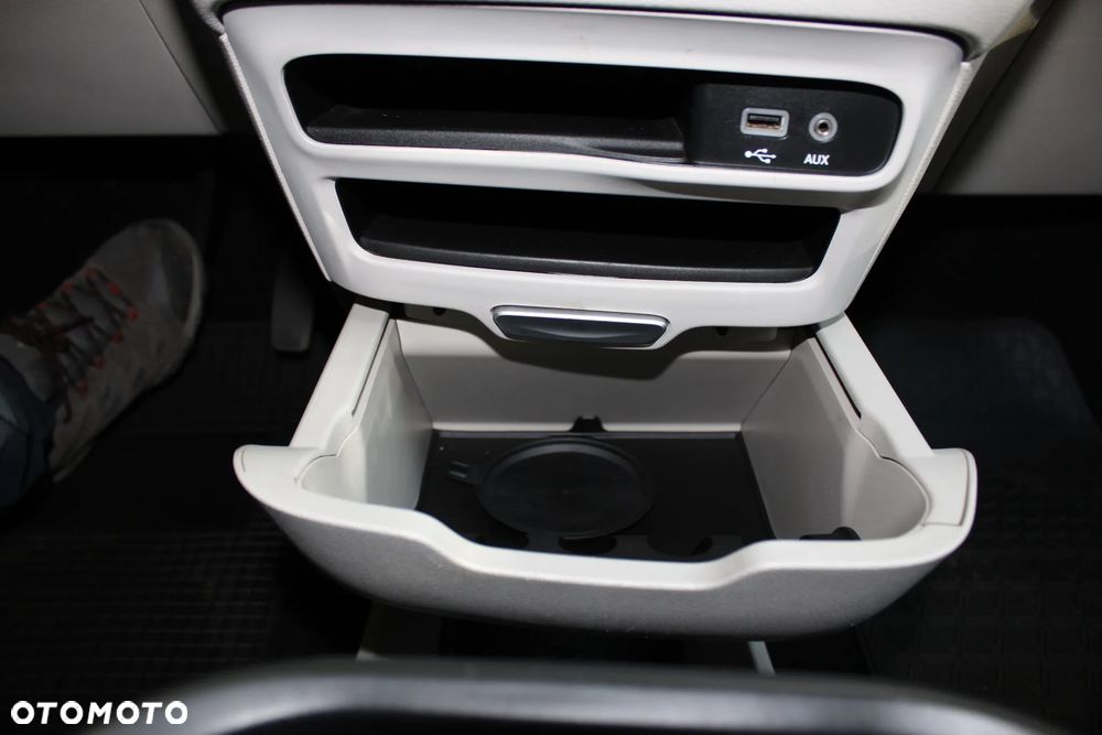Chrysler Pacifica - 21