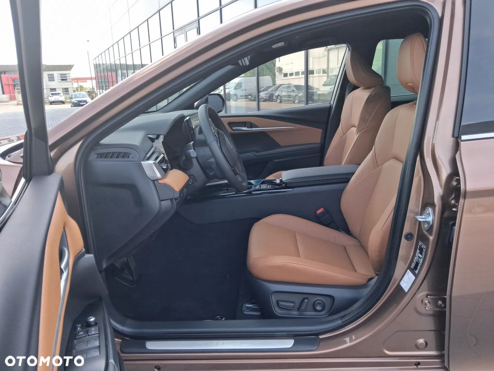 Toyota Camry - 20