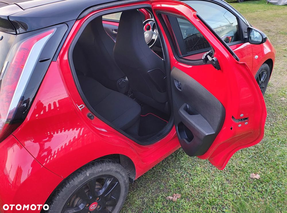 Toyota Aygo 1.0 VVT-i Color Edition - 8