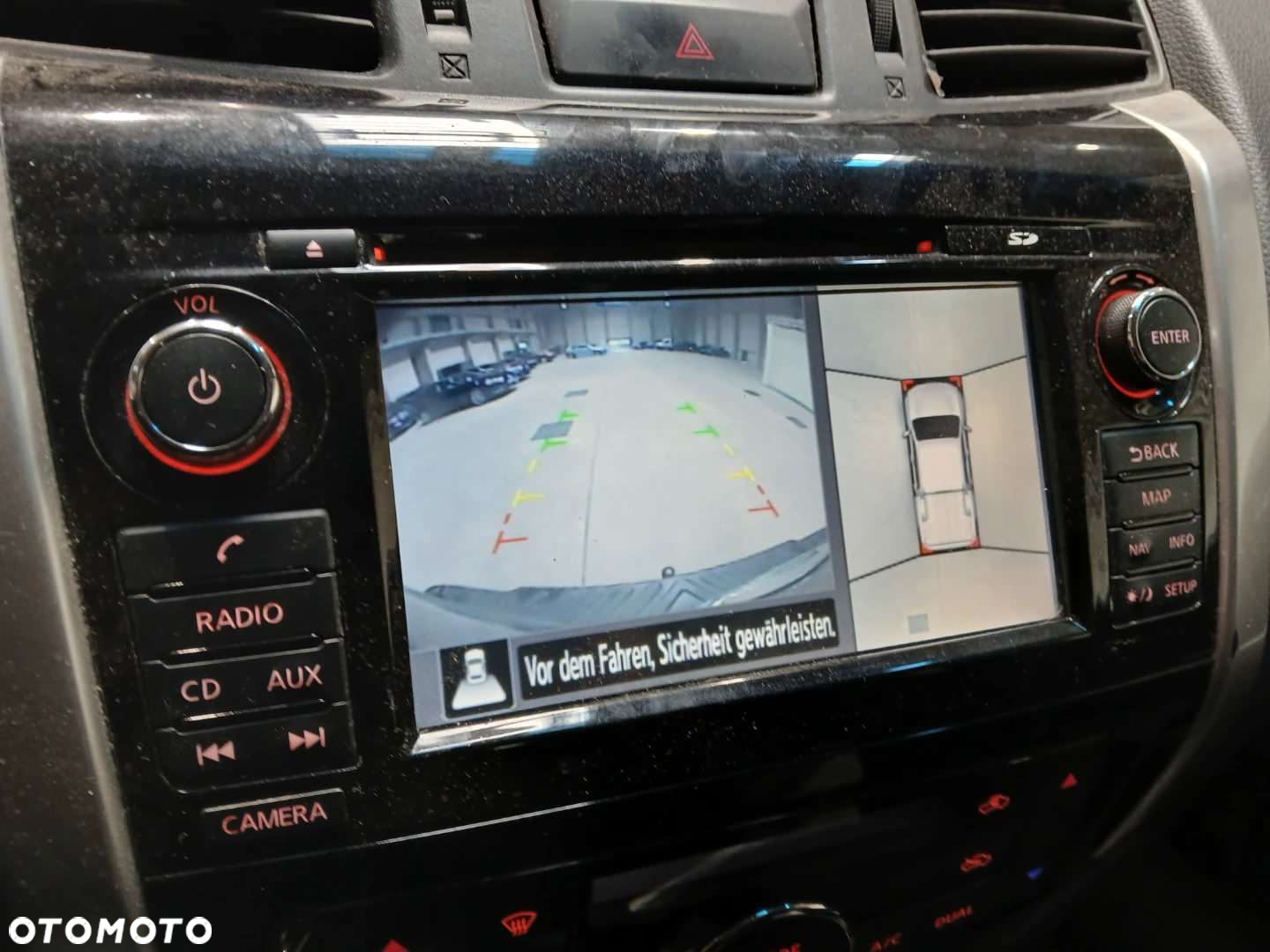 Nissan Navara DC 4x4 Autm N-Connecta - 16