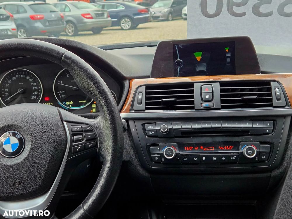 BMW Seria 3 320d Efficient Dynamic Edition - 18